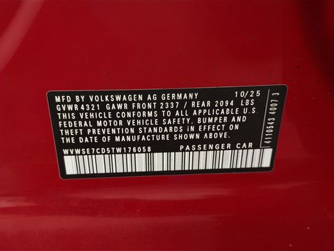 Used 2026 Volkswagen Golf SE FWD image 27