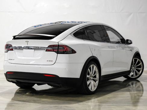 Used 2016 Tesla Model X P90D image 6
