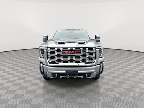 New 2026 GMC Sierra 2500 Denali w/ Denali Reserve Package AWD/4WD image 3