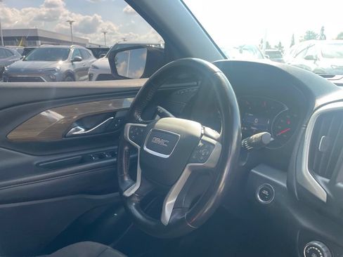 Used 2020 GMC Terrain SLE w/ Elevation Edition FWD image 28