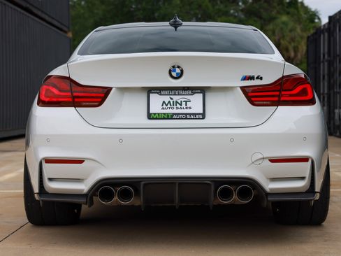 Used 2020 BMW M4 Coupe RWD image 11