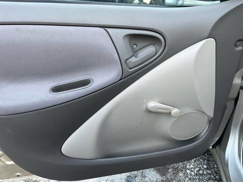 Used 2003 Toyota Echo Sedan image 9