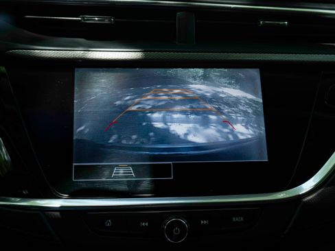 Used 2020 Buick Encore GX Select FWD image 30