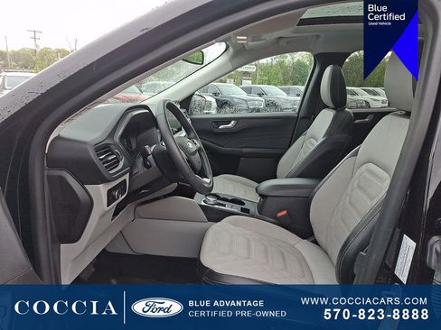 Certified 2023 Ford Escape Platinum w/ Premium Technology Package AWD/4WD image 13