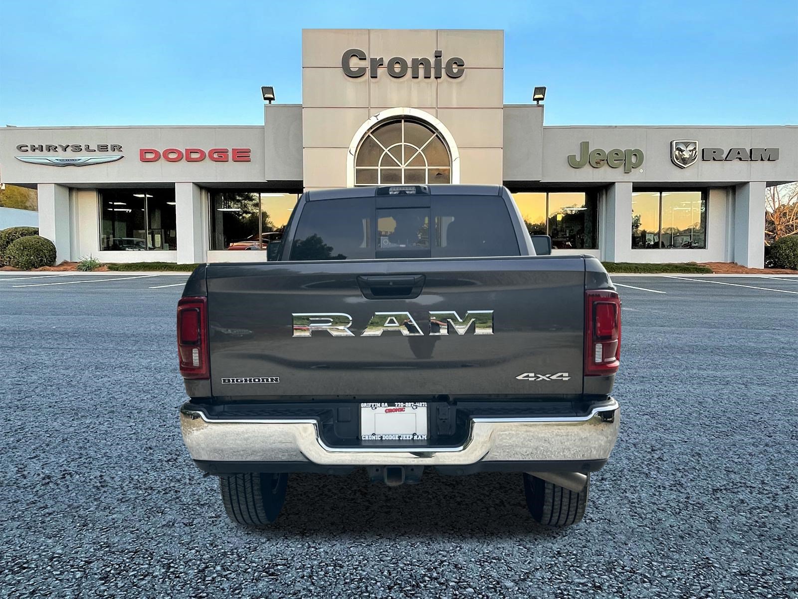 Used 2025 RAM 2500 Big Horn AWD/4WD image 4