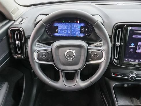 Certified 2026 Volvo XC40 B5 Plus AWD/4WD image 9