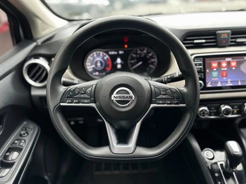 Used 2021 Nissan Versa SV image 18