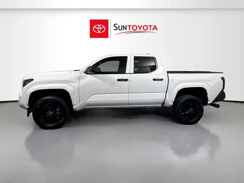 Used 2025 Toyota Tacoma SR AWD/4WD image 7