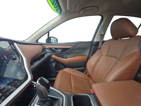 Used 2022 Subaru Outback Touring w/ Popular Package #2 image 11