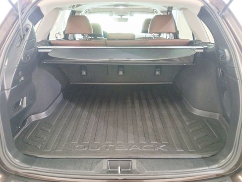 Used 2019 Subaru Outback 2.5i Touring AWD/4WD image 9