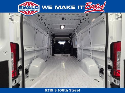New 2026 RAM ProMaster 2500 w/ Premium Convenience Group FWD image 22