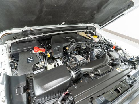 Used 2020 Jeep Wrangler Unlimited Rubicon image 35