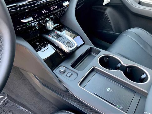 Used 2026 Acura MDX FWD w/ Technology Package image 7