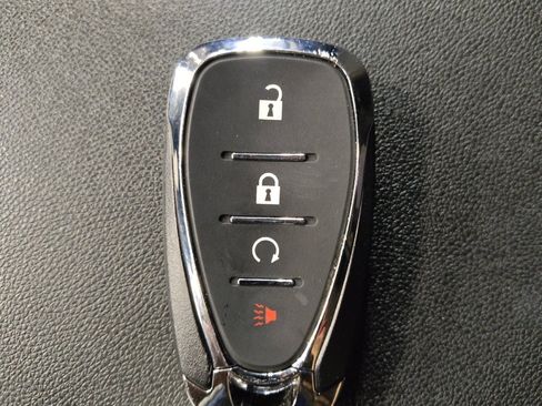 Used 2021 Chevrolet Equinox LT FWD image 32