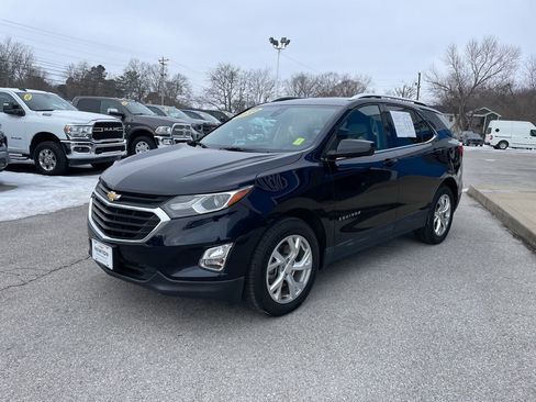 Used 2020 Chevrolet Equinox LT image 3