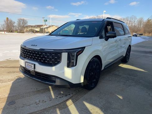 New 2026 Kia Carnival SX image 2