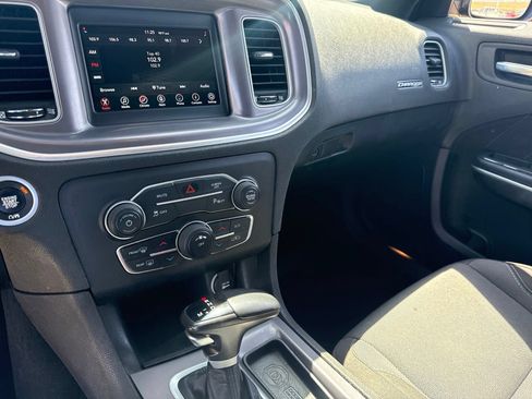 Used 2022 Dodge Charger SXT RWD image 20
