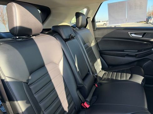 Used 2024 Ford Edge SEL w/ Convenience Package image 34