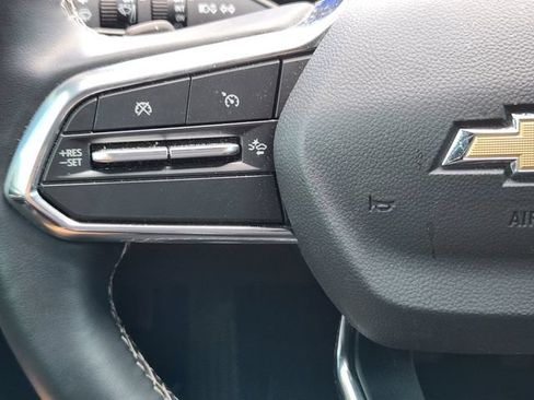 Used 2024 Chevrolet Equinox EV LT FWD image 28