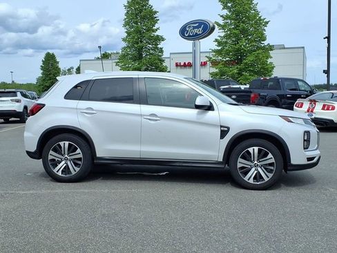 Used 2024 Mitsubishi Outlander Sport AWD image 4
