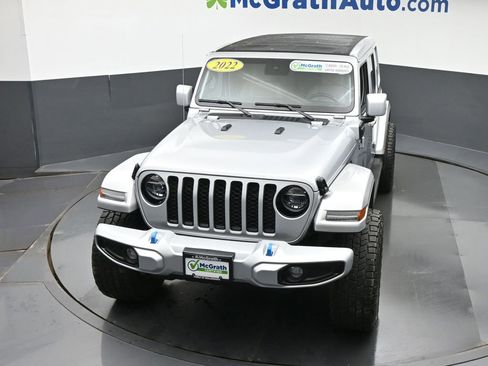 Used 2022 Jeep Wrangler Unlimited Sahara image 26
