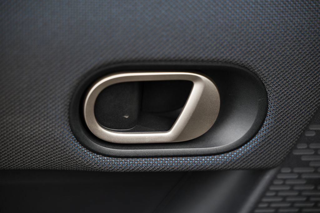 New 2026 MINI Cooper 2-Door Hardtop FWD image 15