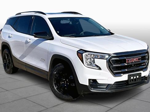 Used 2024 GMC Terrain AT4 w/ Infotainment Package II image 2