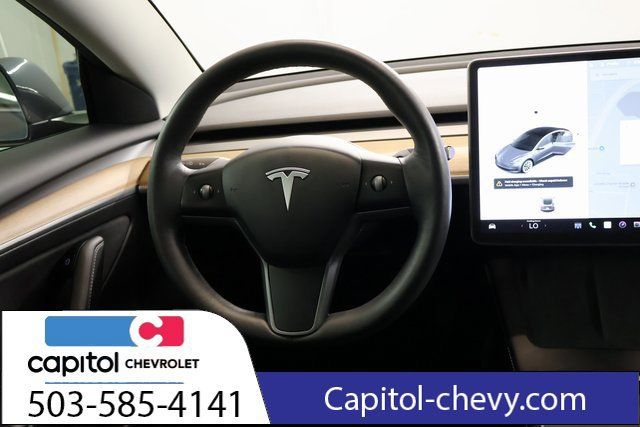 Used 2021 Tesla Model 3 Standard Range Plus RWD image 16