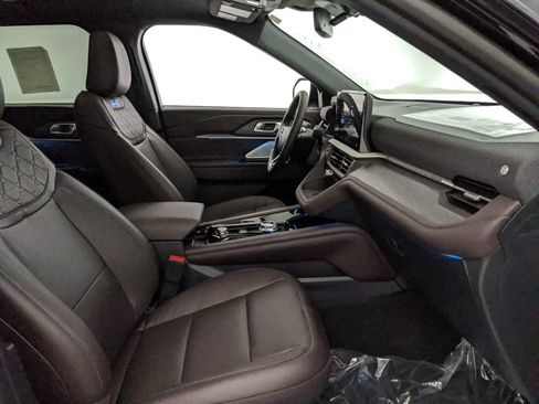 New 2025 Ford Explorer Platinum w/ Ultimate Package image 27