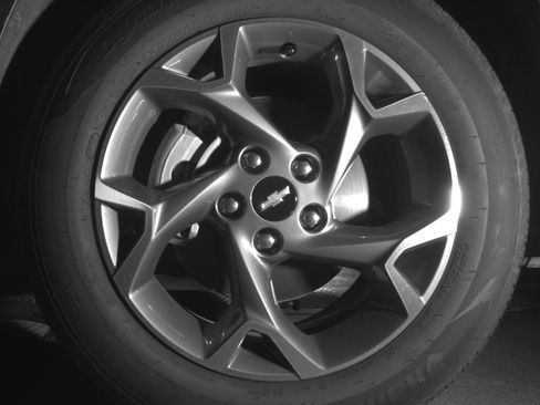 Used 2025 Chevrolet Trax LT FWD image 12