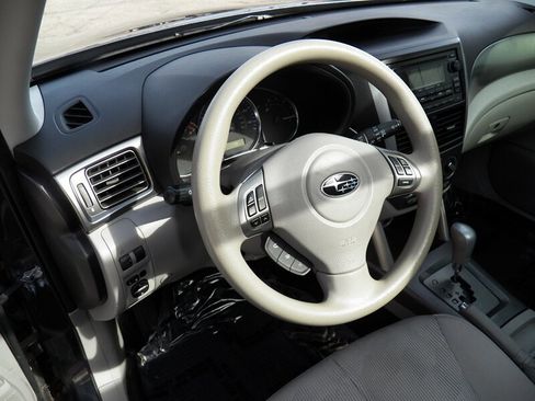 Used 2012 Subaru Forester 2.5X Premium w/ All-Weather Pkg image 7