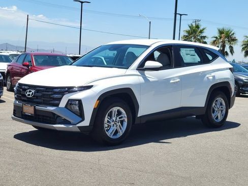 New 2026 Hyundai Tucson SE FWD image 2