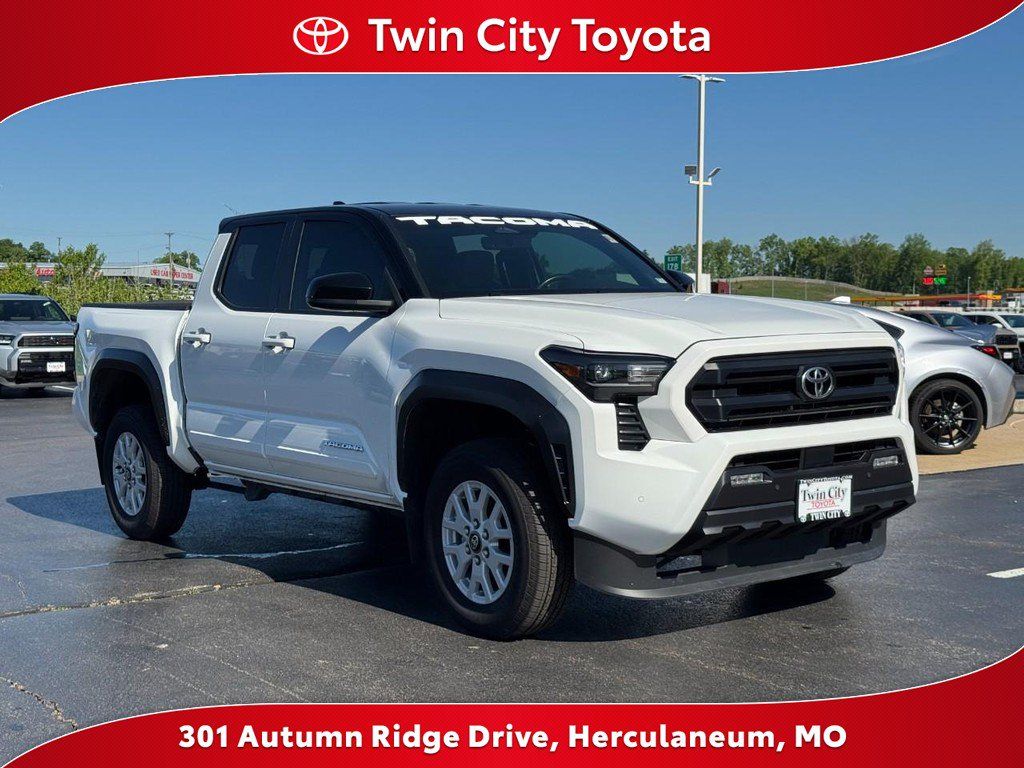 Certified 2024 Toyota Tacoma SR5 AWD/4WD image 1