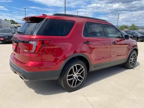 Used 2017 Ford Explorer Sport w/ Equipment Group 401A AWD/4WD image 5