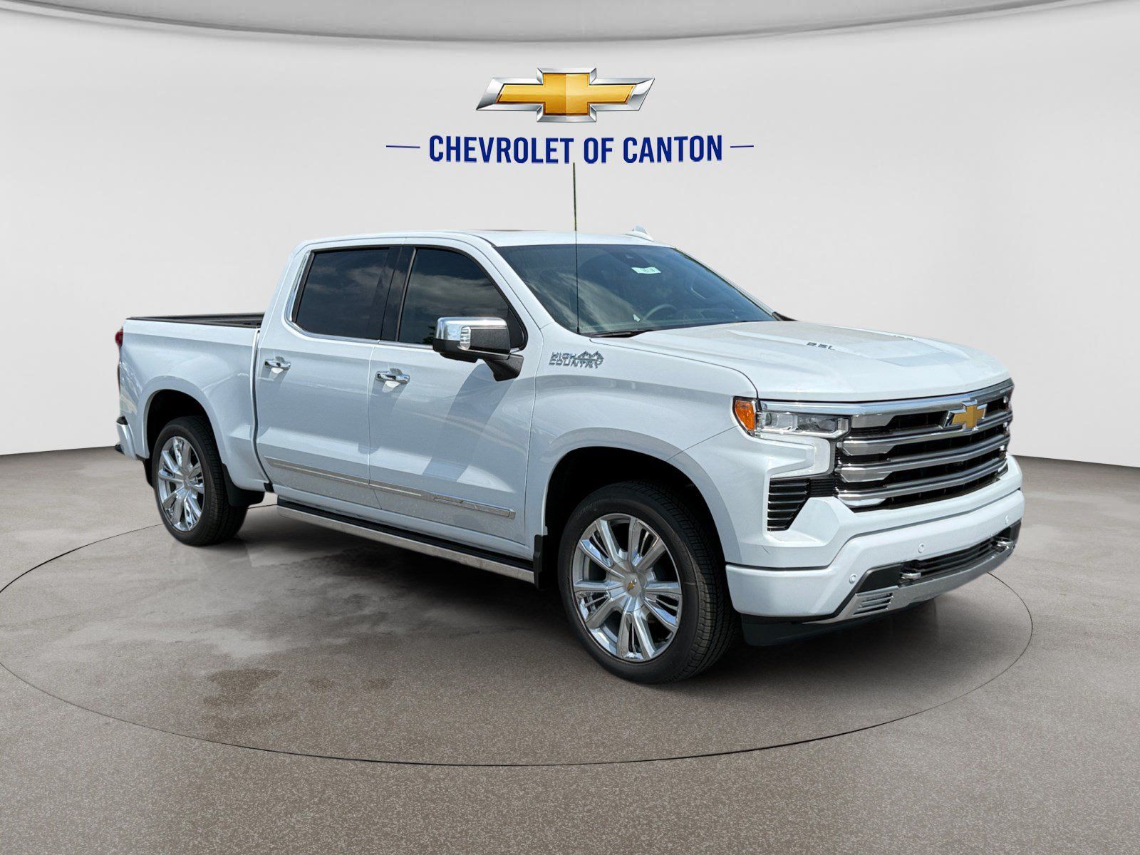 New 2026 Chevrolet Silverado 1500 High Country w/ Technology Package AWD/4WD image 3