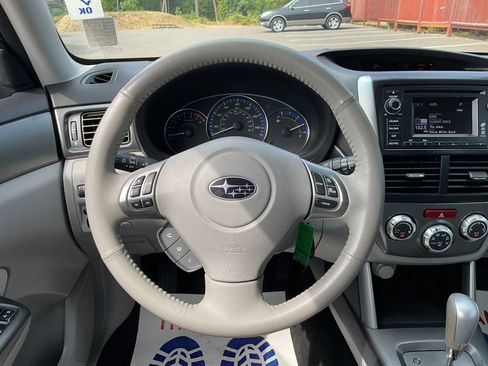 Used 2012 Subaru Forester 2.5X Limited AWD/4WD image 16