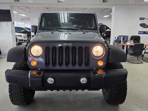 Used 2014 Jeep Wrangler Sport w/ Connectivity Group image 16