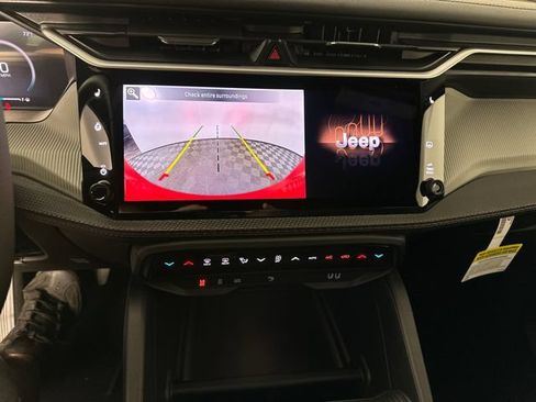 New 2026 Jeep Cherokee Limited AWD/4WD image 30