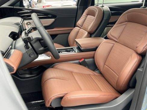 New 2026 Lincoln Nautilus Reserve image 15