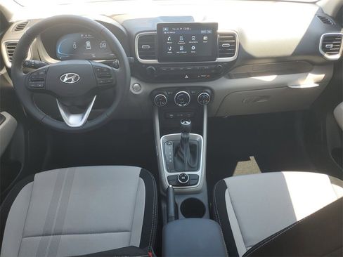 New 2025 Hyundai Venue SEL image 12