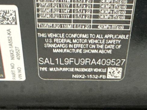 Certified 2024 Land Rover Range Rover Sport Dynamic SE AWD/4WD image 32