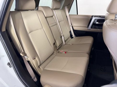 Used 2019 Toyota 4Runner SR5 Premium AWD/4WD image 34