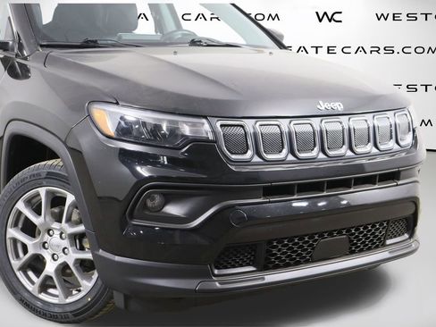 Used 2022 Jeep Compass Latitude image 48