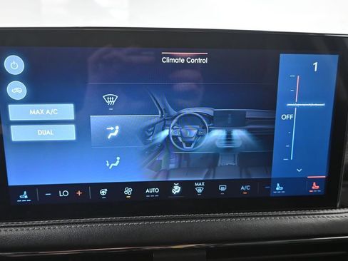 Used 2023 Lincoln Corsair Reserve w/ Equipment Group 201A AWD/4WD image 20