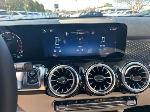 New 2026 Mercedes-Benz GLB 250 image 12