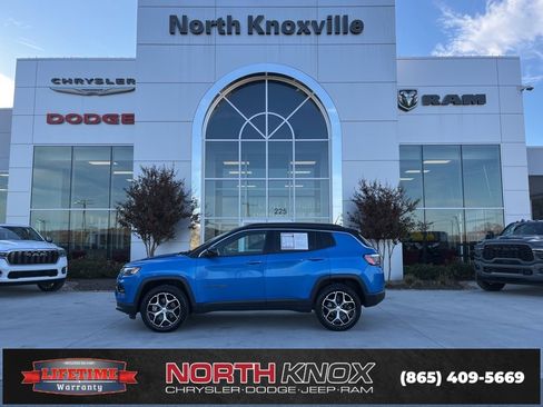 Used 2024 Jeep Compass Limited image 2
