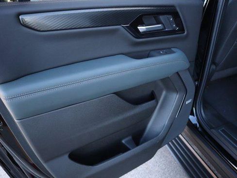 New 2026 GMC Yukon XL AT4 w/ AT4 Premium Plus Package image 14