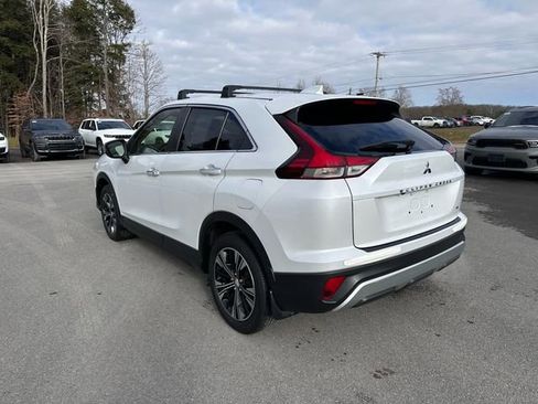 Used 2022 Mitsubishi Eclipse Cross SE image 3