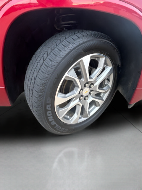 Used 2020 Chevrolet Traverse Premier FWD image 28