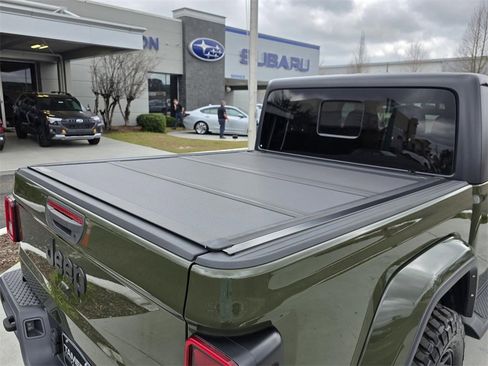 Used 2023 Jeep Gladiator Willys image 30